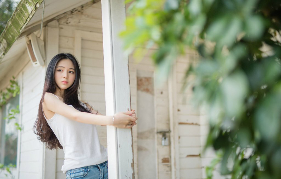 有的时候死死的坚持可能会在一个合适的时候重拾，无论对理想还是对感情都是这样。——韩寒《我所理解的生活》
